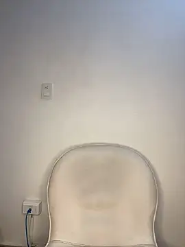 krisstenSantos online show from 11.06.25