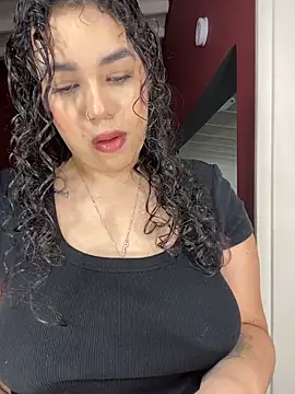 krisstenSantos online show from 11.07.25