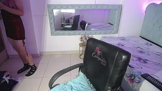 Snapshot of Cordelia_Perlman chatting on 10.14.25 Cordelia Perlman online show from 10.14.25