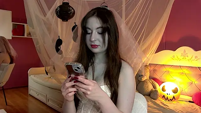 LilithLane online show from 10.30.25