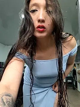 Snapshot of victoriasmileltva chatting on 10.05.25 victoriasmileltva online show from 10.05.25