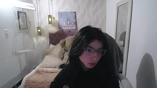 alllyson  online show from 10.07.25