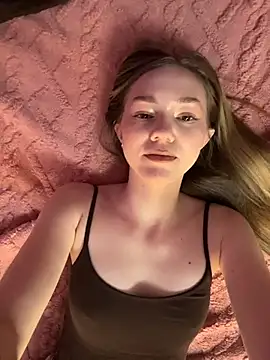 MilaMoone online show from 03.07.26