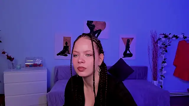 BetsyKiss online show from 10.17.25