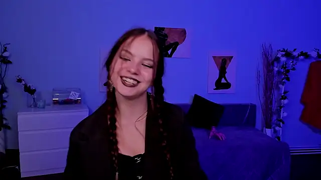 BetsyKiss online show from 10.23.25