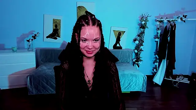 BetsyKiss online show from 03.25.26