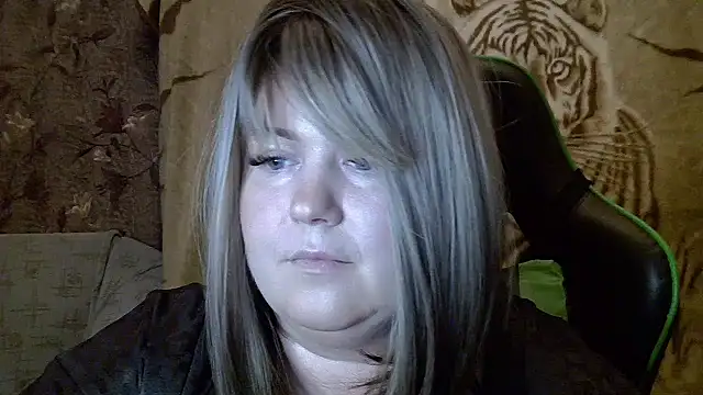 YuliiaSan online show from 10.02.25