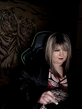 YuliiaSan online show from 10.27.25