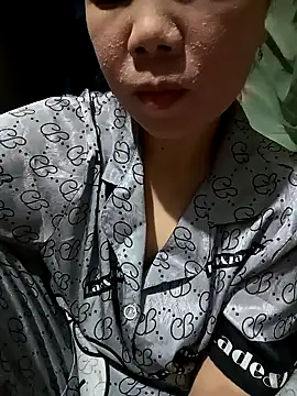 Snapshot of Tary_toot chatting on 10.02.25 Tary toot online show from 10.02.25