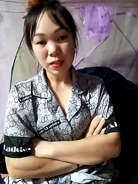 Snapshot of Tary_toot chatting on 10.27.25 Tary toot online show from 10.27.25