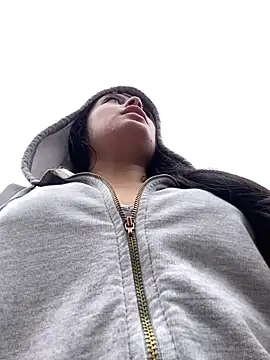 Karla 1-2 online show from 10.20.25