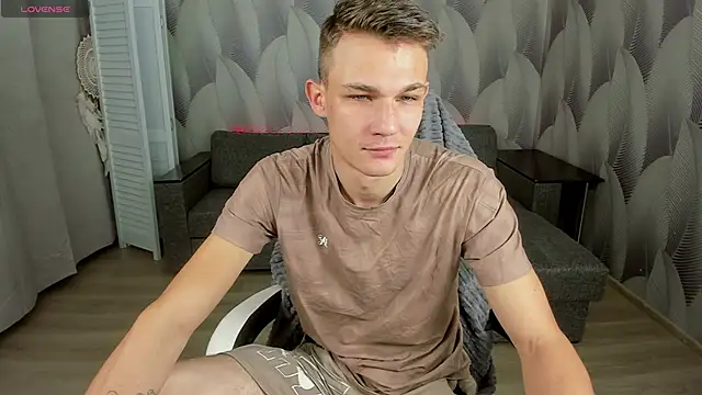 AdamGold01 online show from 10.16.25