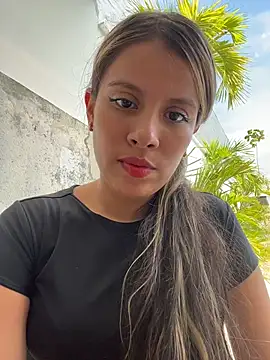 EMILIIA RICHTER   online show from 11.08.25