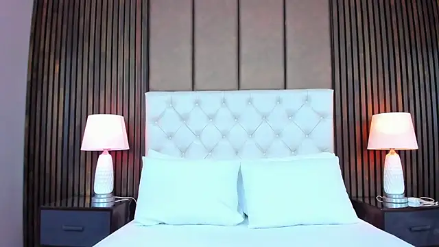 Snapshot of SamyySwet chatting on 10.17.25 SamyySwet online show from 10.17.25