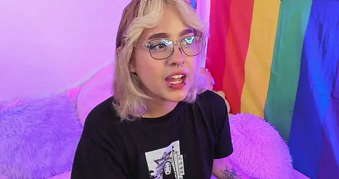 NekoWaifu online show from 10.16.25