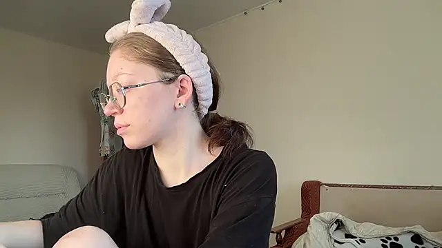 MargarettNewbie online show from 09.26.25