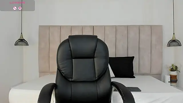 Megan-8 online show from 03.30.26