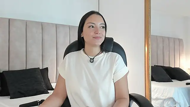 Megan-8 online show from 04.07.26