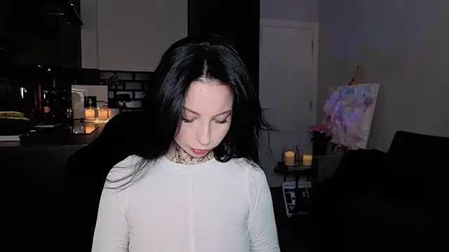 Snapshot of jeans-and-peach chatting on 11.15.25 jeans-and-peach online show from 11.15.25