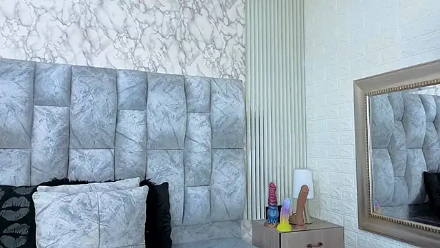 Snapshot of sofiagutierrez__ chatting on 10.06.25 sofiagutierrez online show from 10.06.25