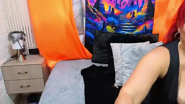 Snapshot of sofiagutierrez__ chatting on 10.10.25 sofiagutierrez online show from 10.10.25