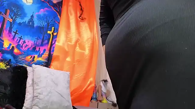 Snapshot of sofiagutierrez__ chatting on 10.11.25 sofiagutierrez online show from 10.11.25