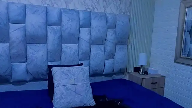 Snapshot of sofiagutierrez__ chatting on 11.08.25 sofiagutierrez online show from 11.08.25