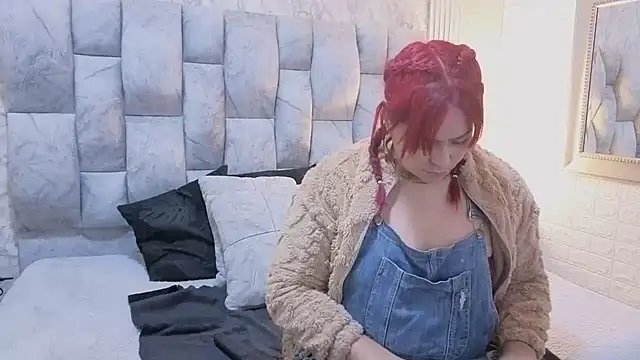 Snapshot of sofiagutierrez__ chatting on 11.08.25 sofiagutierrez online show from 11.08.25