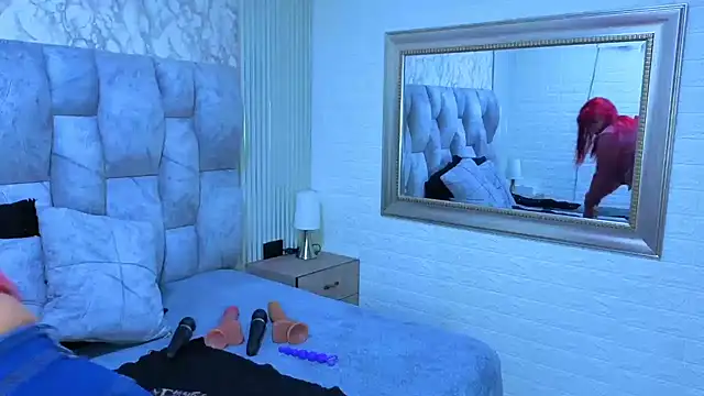 sofiagutierrez   online show from 12.20.25