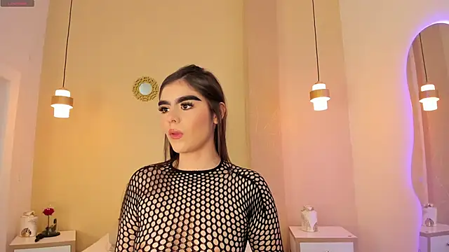 Snapshot of SofiaFontaiine chatting on 10.29.25 SofiaFontaiine online show from 10.29.25