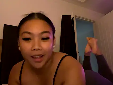 MissCherryyxox online show from 09.16.25