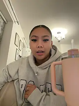 Snapshot of MissCherryyxox chatting on 09.26.25 MissCherryyxox online show from 09.26.25