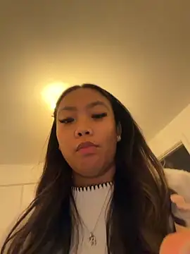 Snapshot of MissCherryyxox chatting on 10.01.25 MissCherryyxox online show from 10.01.25