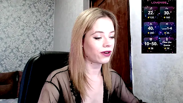 Snapshot of Kate__Loves chatting on 05.09.26 Kate Loves online show from 05.09.26