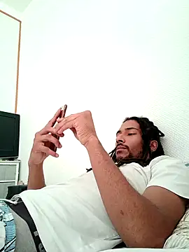 Snapshot of Mikaaa97 chatting on 10.05.25 Mikaaa97 online show from 10.05.25