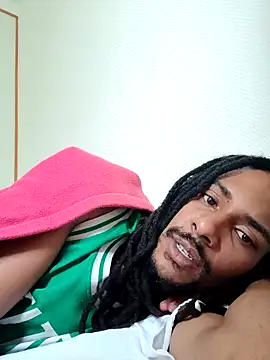 Snapshot of Mikaaa97 chatting on 10.10.25 Mikaaa97 online show from 10.10.25