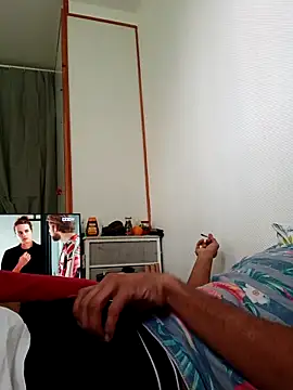 Snapshot of Mikaaa97 chatting on 10.27.25 Mikaaa97 online show from 10.27.25