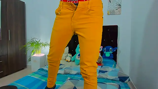 Snapshot of Zacktorres_ chatting on 09.30.25 Zacktorres online show from 09.30.25