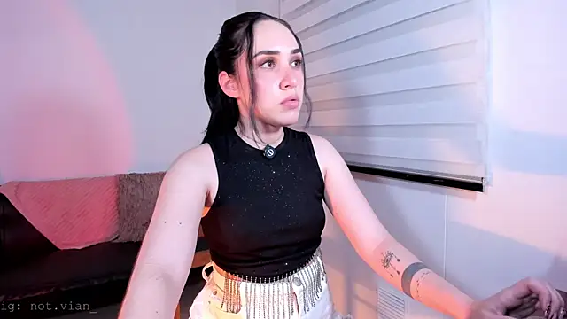 SarahCastillo  online show from 01.14.26