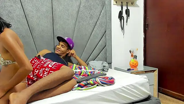 DaphnerANDrogerrr online show from 10.06.25