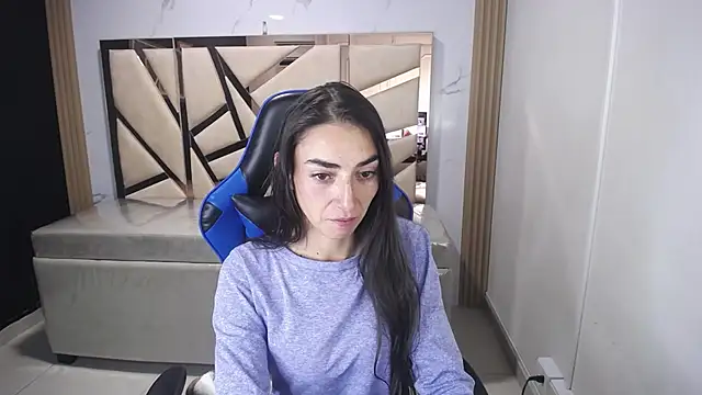 Maily a  online show from 11.29.25