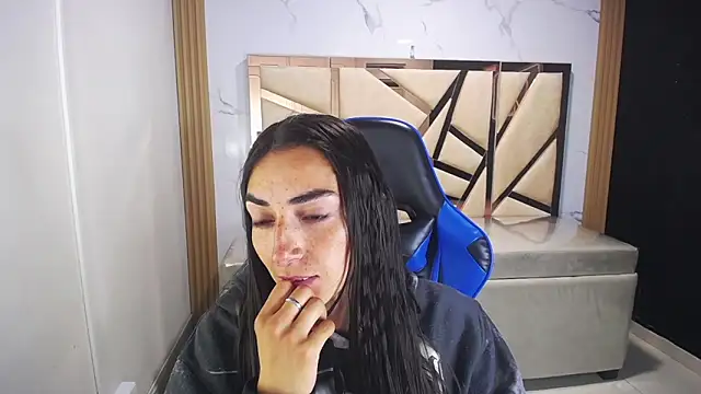 Maily a  online show from 01.08.26