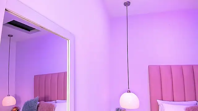 Snapshot of Amy_Ferreira chatting on 10.06.25 Amy Ferreira online show from 10.06.25