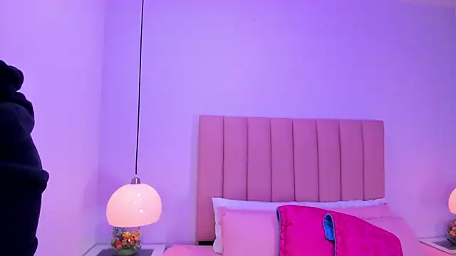 Snapshot of Amy_Ferreira chatting on 10.15.25 Amy Ferreira online show from 10.15.25