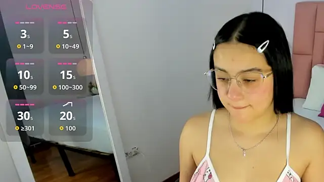 Amy Ferreira online show from 12.05.25