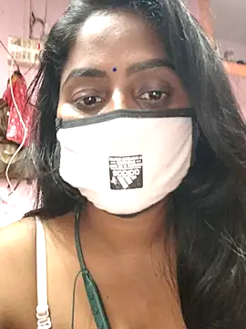 Jasmine Januja online show from 11.17.25