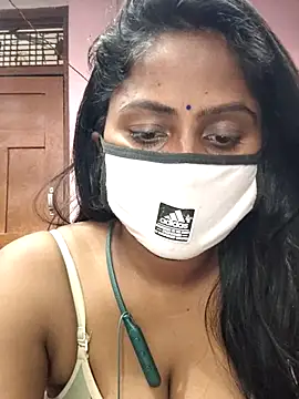 Jasmine Januja online show from 11.20.25