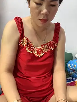 Baby-bigtits2025 online show from 09.18.25