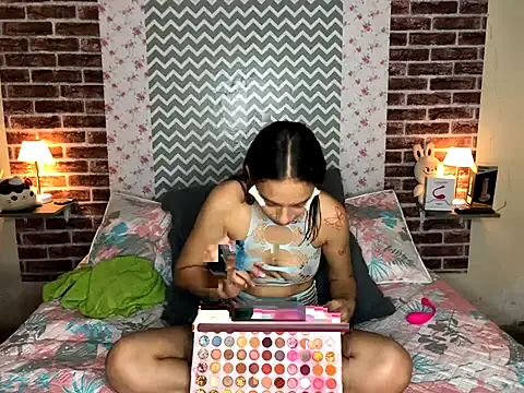 KaMila M00N online show from 09.22.25