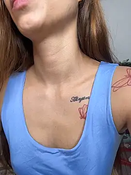Snapshot of KaMila_M00N chatting on 06.06.26 KaMila M00N online show from 06.06.26